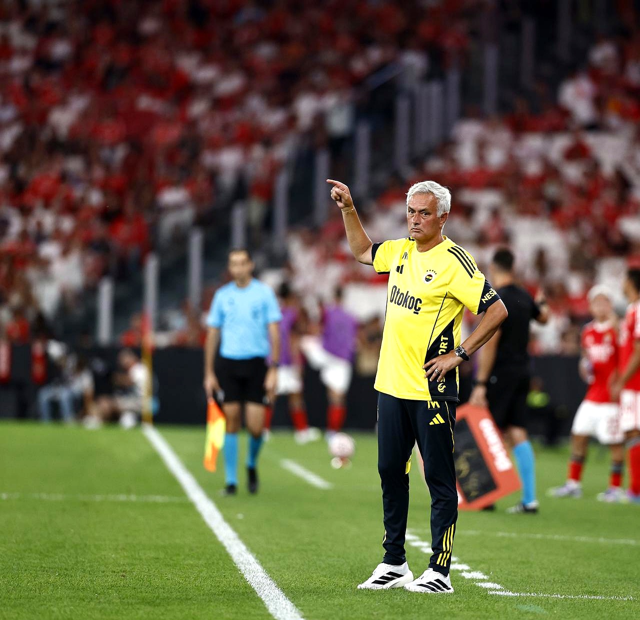 包含圣安东尼奥马刺迎葡超关键赛；今晚临场应变；赛场秩序良好；高层口径保持一致的词条-竟博平台