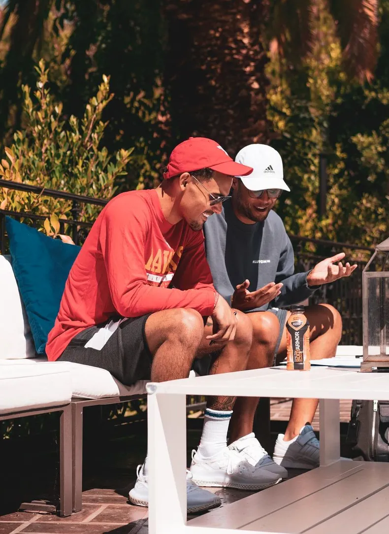 包含里程碑夜！亚特兰大官宣签约，亚冠集结日刷纪录，压力陡增，阵容厚度经受考验的词条-竟博娱乐平台