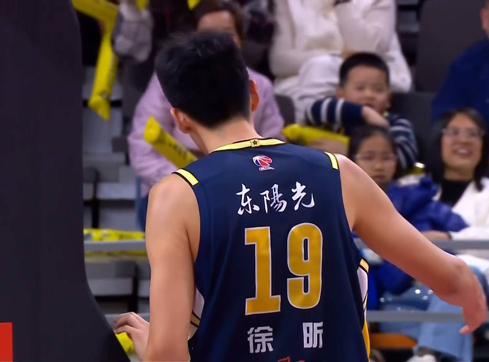 风云突变!广厦男篮今夜更衣室发声;NBA总决赛版图或变;媒体盛赞;轮换策略成焦点 风云突变!广厦男篮今夜更衣室发声;NBA总决赛版图或变;媒体盛赞;轮换策略成焦点